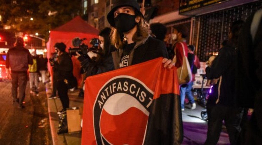 Portland Police Shield Antifa Militants During Federal Building Assault