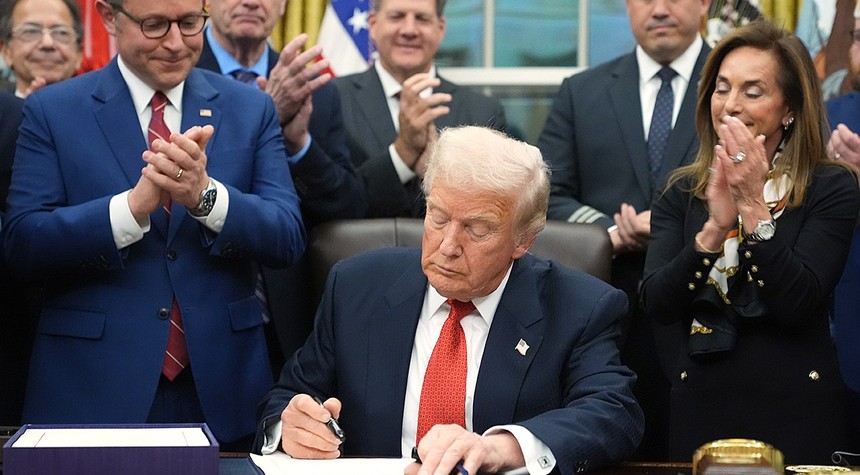 Trump Signs Executive Order Moving Marijuana to Less Restrictive Drug Classification