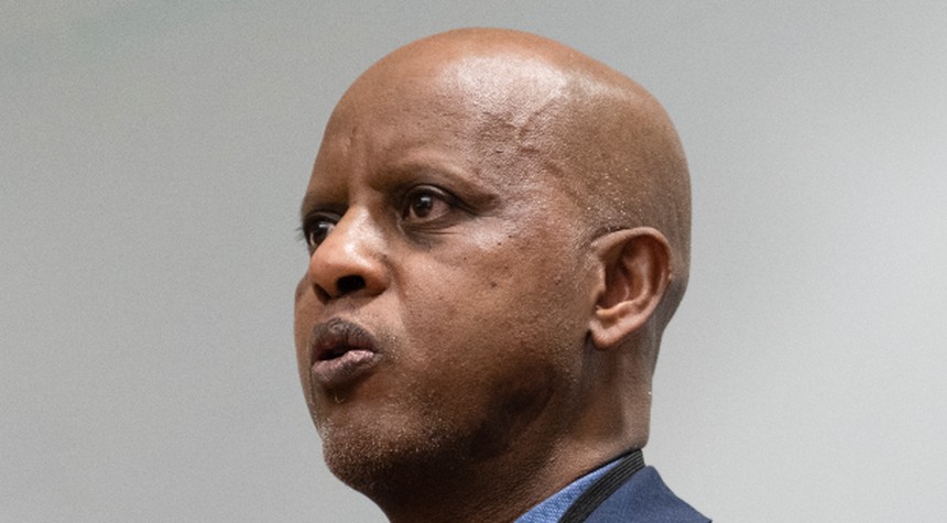 Oregon State Senator Tells Federal Immigration Agents to Leave as Gang Violence Rises