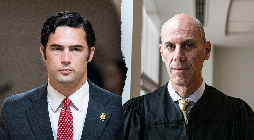 Speaker Johnson Backs Judicial Impeachment Push as GOP Targets District Court Judges