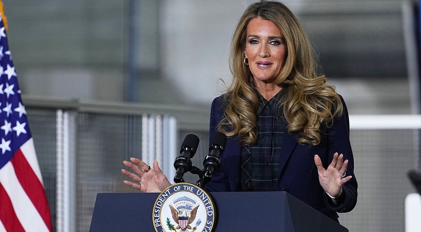 Small Business Administration Bars Foreign Nationals From Federal Loan Programs