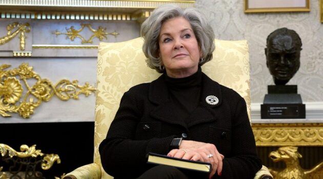 President Trump Honors Chief of Staff Susie Wiles at Independent Women's Forum Gala