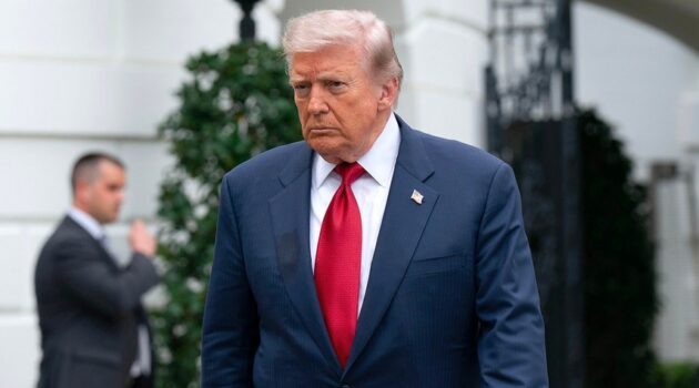 White House Ballroom Project Hits Senate Roadblock as Trump Targets Rules Referee