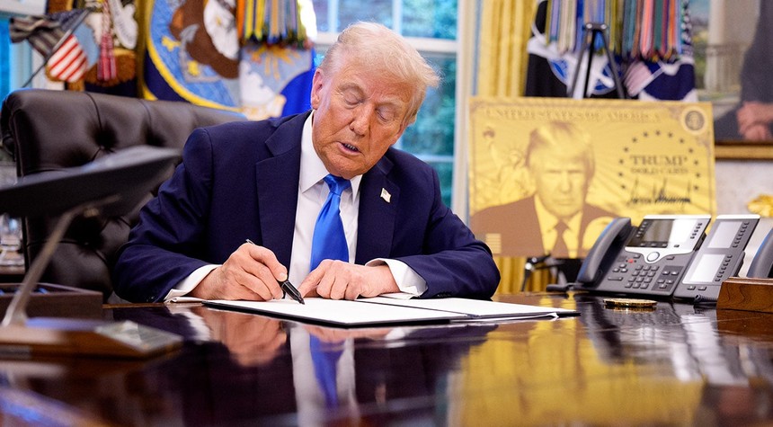 Trump Signs Temporary FISA Extension After Senate Rejects House Plan